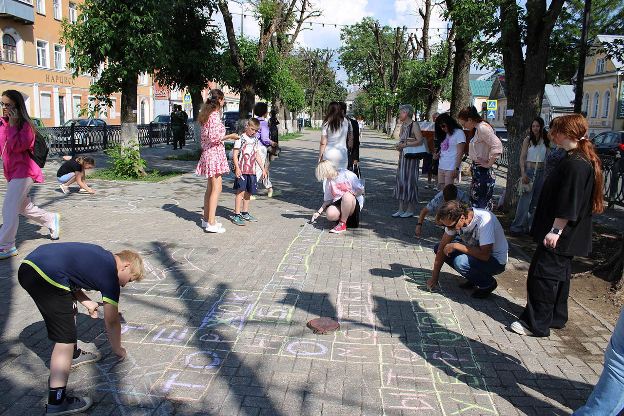 Литературный флешмоб «Пушкин мелом на бульваре»